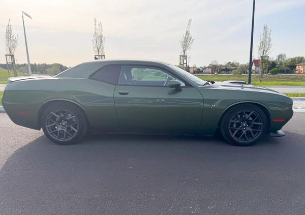 Dodge Challenger cena 179900 przebieg: 93000, rok produkcji 2018 z Wołomin małe 191